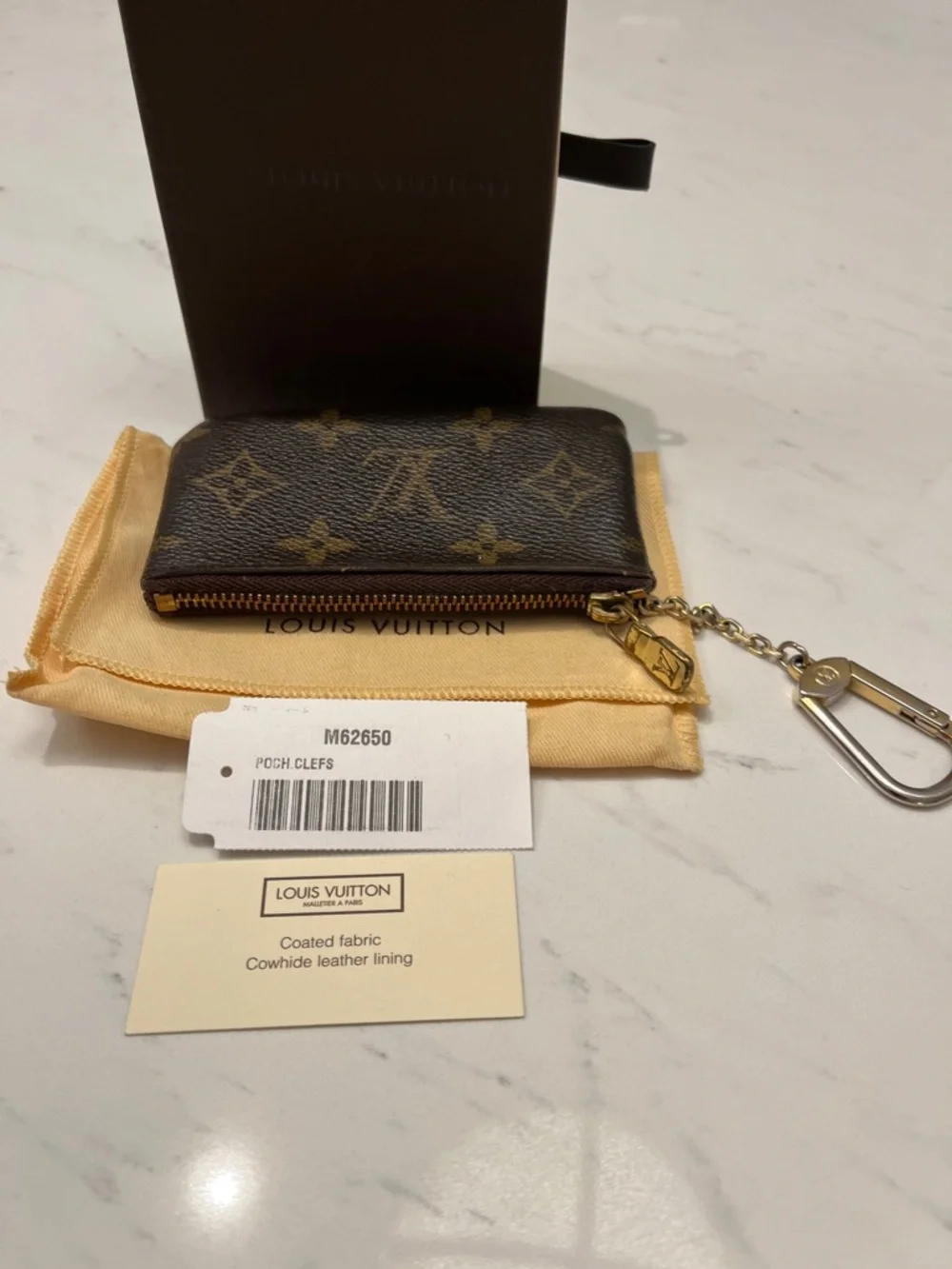 Louis Vuitton Monogram Canvas Key Pouch with Gold Hardware - Picture 4 of 6